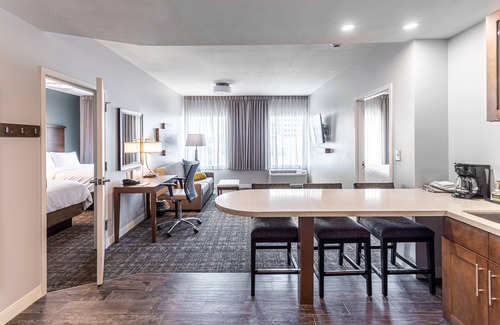 Montgomery Condo | Free Breakfast. Outdoor Pool. Gym. Near Maxwell Air Force Base!