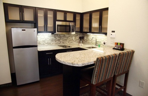 Minot Condo | Free Breakfast. Pool & Hot Tub. Gym. Close to the Minot Air Force Base!