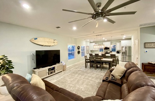 Ono Island House | FREE Cleaning & Use of GOLF CART! Sleeps 9 Gated Swim Golf Beach Club Community
