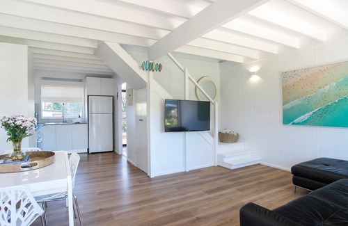 Narrawallee House | Free night on us this winter at Carpe Diem