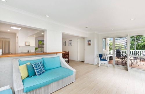 Narrawallee House | Free night on us this Winter at Family Escape your perfect home away from home