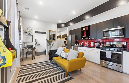 North Ironbound Apartment | Free Parking 30% Off! Prime Area Near NYC & EWR, 98 Walk score