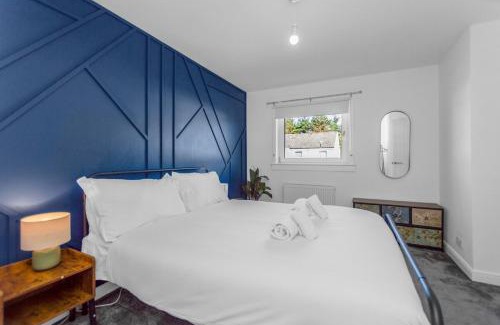 Livingston Apartment | Free Parking - Central - Sleeps 6 - 2 Bedrooms