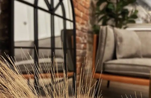 East Allegheny Apartment | Free parking King & Queen Bed Historic Luxury loft