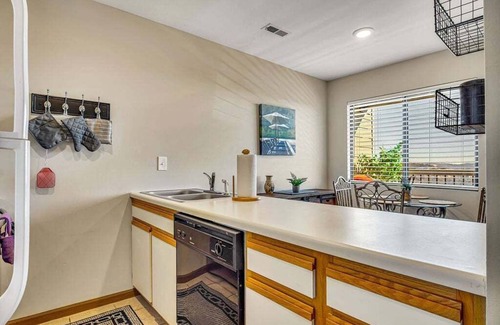 Indian Point Condo | Free SDC Tickets, Close to Branson & Silver Dollar City, WIFI