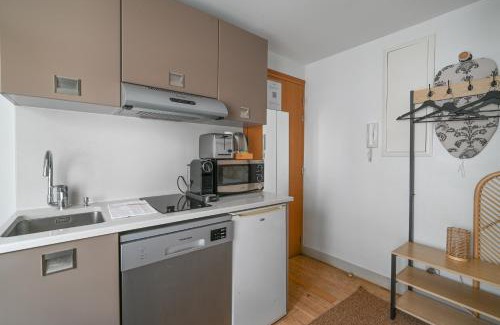 Gaillon Apartment | French typical apartment (opéra 5D)