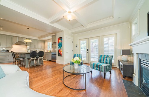 Dunbar House | Fresh & Enchanting Oasis in Vancouver