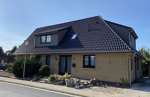 Nordseebad Burhave Apartment | Freshly renovated and quiet vacation apartment on the ground floor in Burhave
