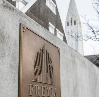 Downtown House | Freyja Guesthouse & Suites