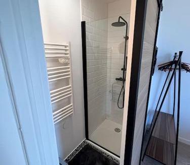 Carnot Apartment | FRGK "Carnot"Elegance et Confort au Cœur de Cannes"