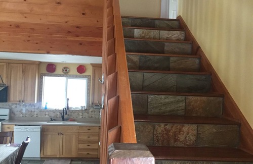 Cohoe House | Friendly Reeder Lake House