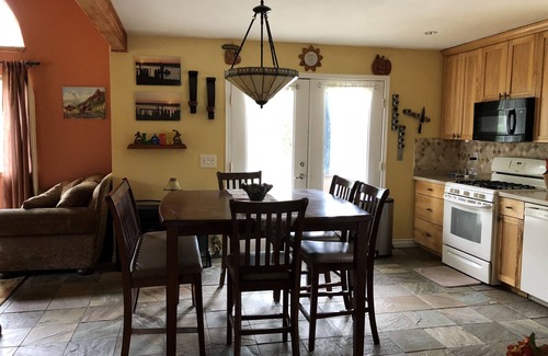 Cohoe House | Friendly Reeder Lake House