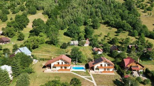 Moieciu Ski Chalet | Friends & Family Moieciu