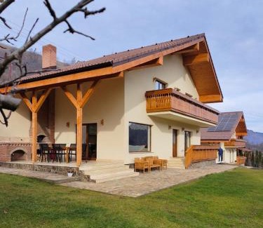 Moieciu Ski Chalet | Friends & Family Moieciu