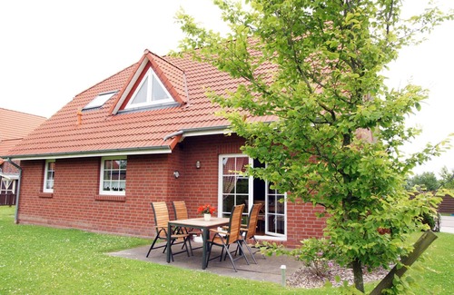 Norddeich House | Friesenhaus Heike, 6 Personen Zzgl. Kleinkind, Garten, 3 Schlafzimmer, 128 m²