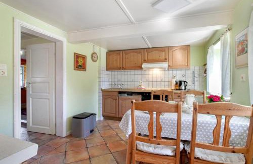 Bordelum Apartment | Friesisches Reetdachferienhaus