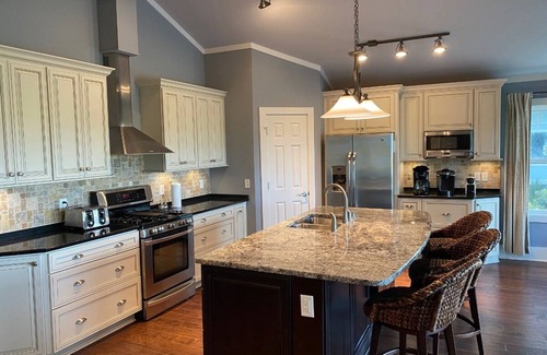 Saint Helena Island House | FrippinFun - Three Bedroom House, Sleeps 8
