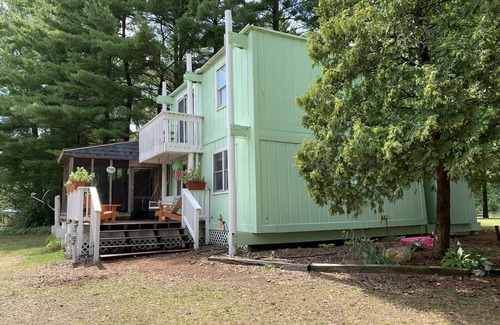 Sister Lakes House | Frog Hollow at Viewpoint Beach on Magician Lake, Sister Lakes, MI 49047