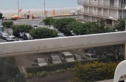La Baule-Escoublac Apartment | From 75€ (mini 2nights) in La Baule Centre Ville, free WiFi. "Côté Mer.