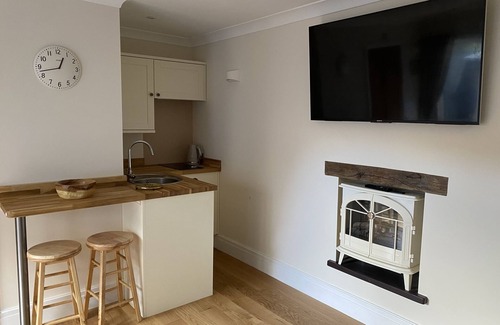 Llangollen Apartment | Fron Hyfryd Bach Apartment, Llangollen
