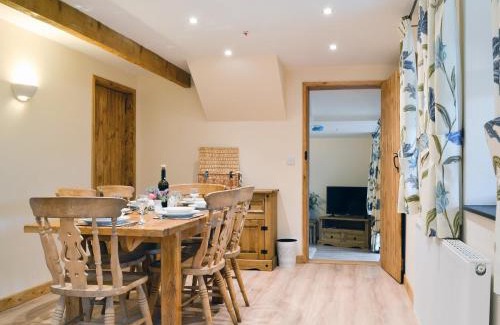 Bethania House | Frondeg Bach