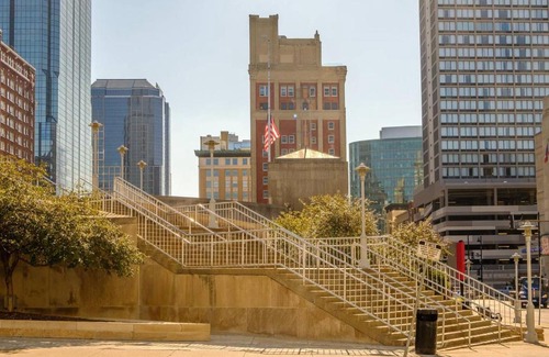 Downtown Kansas City Apartment | FRONTDESK The Grand Apts Downtown Kansas City