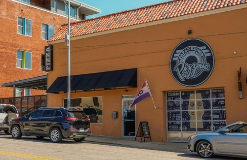 Downtown Kansas City Apartment | FRONTDESK The Grand Apts Downtown Kansas City