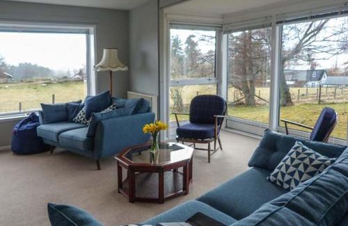 Newtonmore House | Fronthill