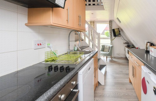 Martin Ski Chalet | FRONTLINE Stylish Coastal Chalet 11 with Sea Views