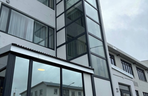 Hliðar Apartment | Frost Apartments - Standard Studio