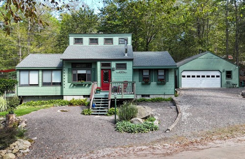 Standish House | Frye Island Sanctuary: Steps to Beach 6 + Spectacular Private Backyard & Patio