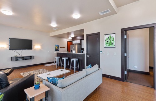 Fairmount Apartment | Ft Worth Southside Loft 201- Walk to Magnolia Ave!