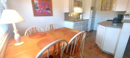 Carpinteria Apartment | Full 1 Bed Beach Condo #227