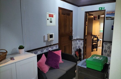 Corroios Condo | Full apartment 2 quartos, Air conditioning, 2 WC