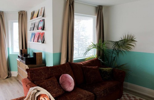 Rossmore Apartment | Full Boutique Hotel with 5 Ensuite Bathrooms