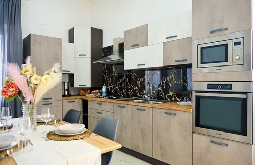 Saviano Apartment | Full-featured family apartment with all amenities in downtown Savian