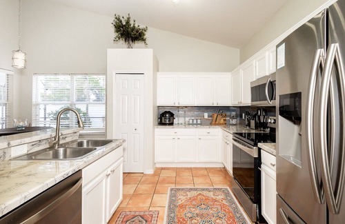Tuscan Ridge House | Full Home in New Community Sleeps 8! Heated Pool and Pet Friendly!