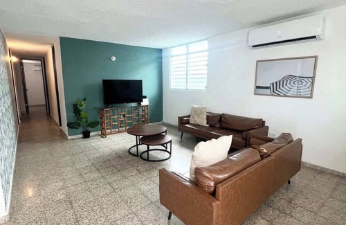 Hoyo Mulas House | Full House Near Airport