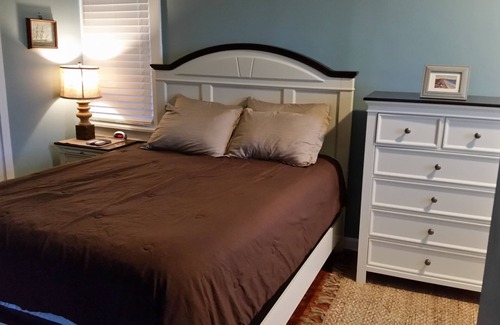 Ventnor City Apartment | Full Summer Rental. Super clean place near the beach and Atlantic City!