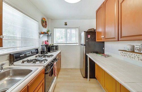 Fullerton Apartment | Fullerton Home Base: Easy Access to Dtwn + CSUF!