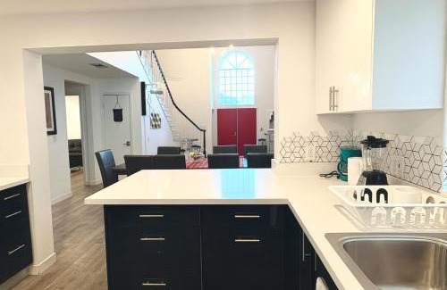 Sunset Park Villa | Fullerton House with Backyard - Short Drive To Disneyland