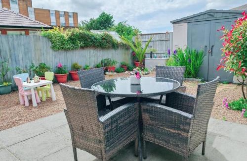 Port Talbot House | Fully accessible bungalow by the Beach