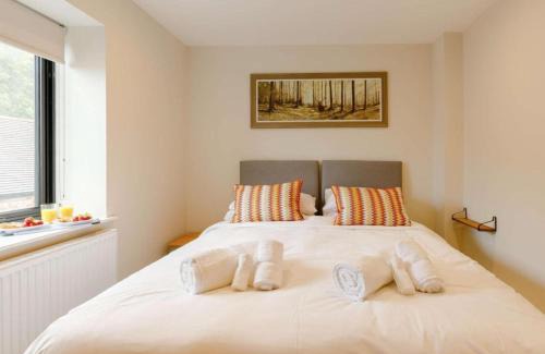 Bishampton House | Fully Accessible-Disabled Adapted-Hot Tub-Pets