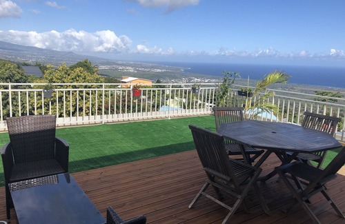 Les Avirons Apartment | Fully-equipped, comfortable accommodation with magnificent panoramic sea and mountain views