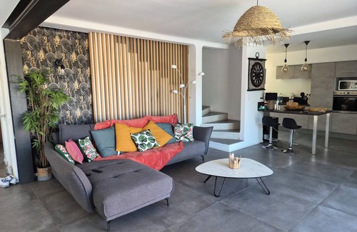 Cirendinu House | Fully equipped villa, sea view, beach access on foot for 8 people