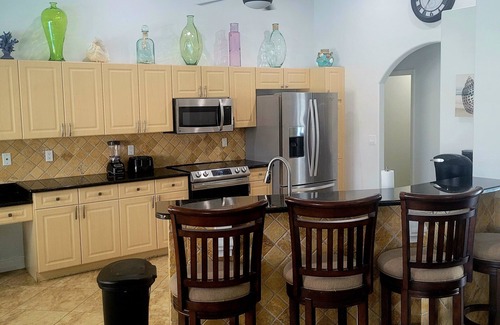 Trafalgar House | Fully equipped with everything you need to relax on your vacation in paradise!