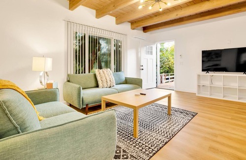 Carlsbad Village House | Fully fenced cozy Bungalow in Carlsbad