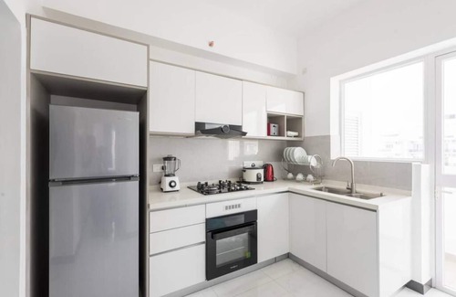 Mount Lavinia Apartment | Fully Furnished 2 Bedroom Apartment with Sea View