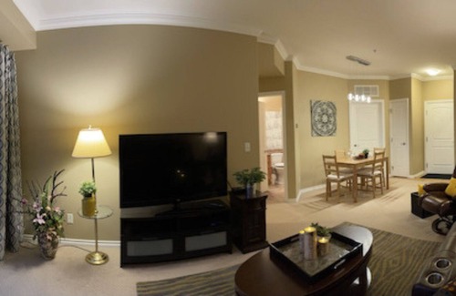 Whyte ave Condo | Fully-furnished 2bd 2bth with Underground Parking