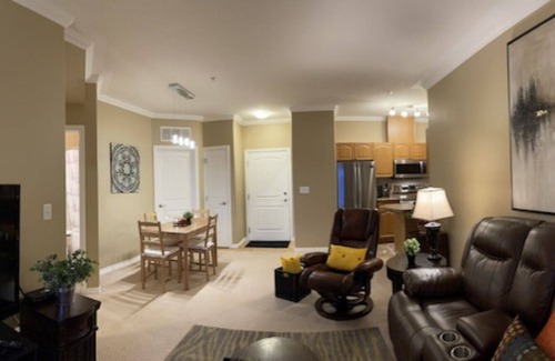 Whyte ave Condo | Fully-furnished 2bd 2bth with Underground Parking